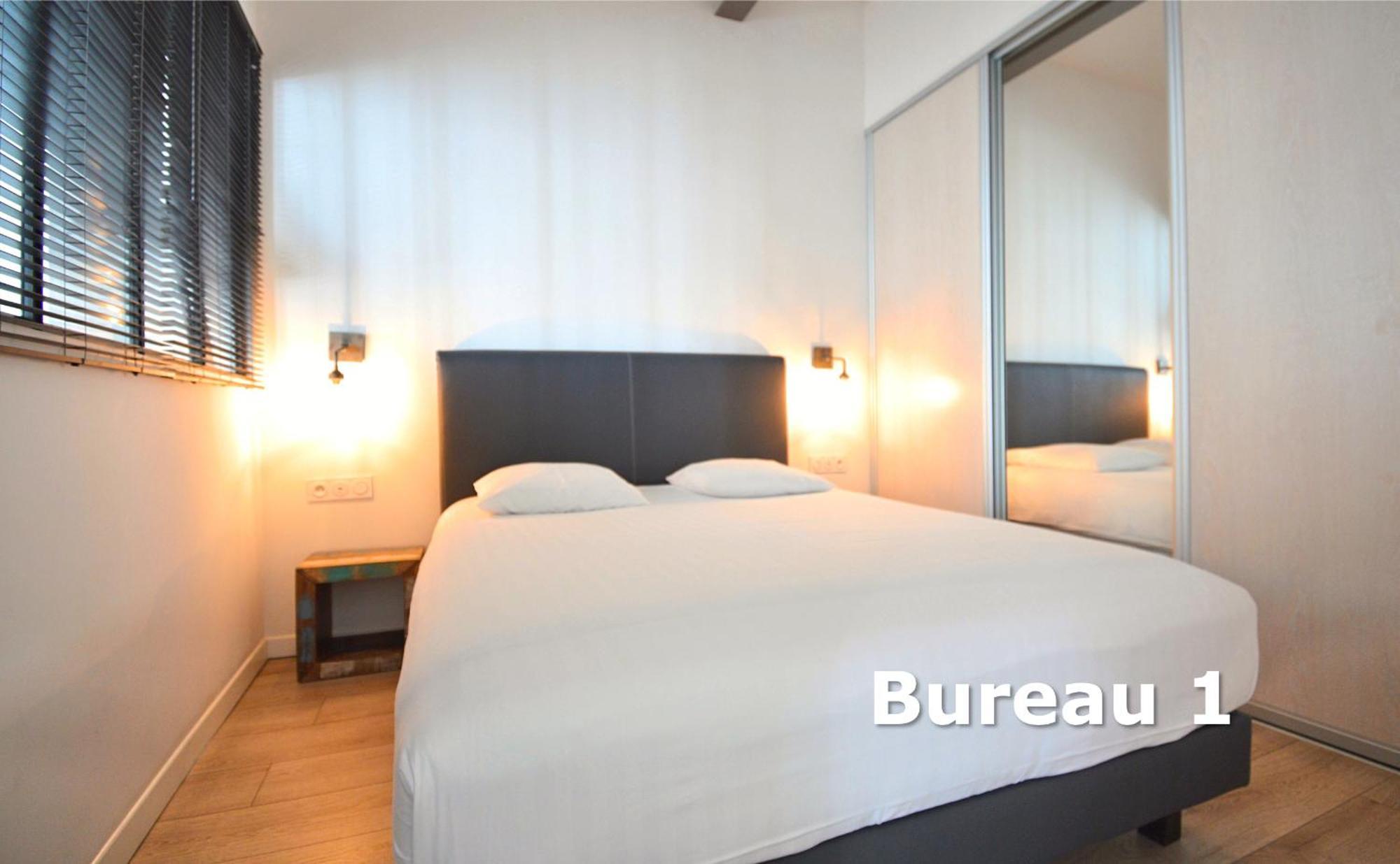 Du Vieux Port Apart-hotel 4*