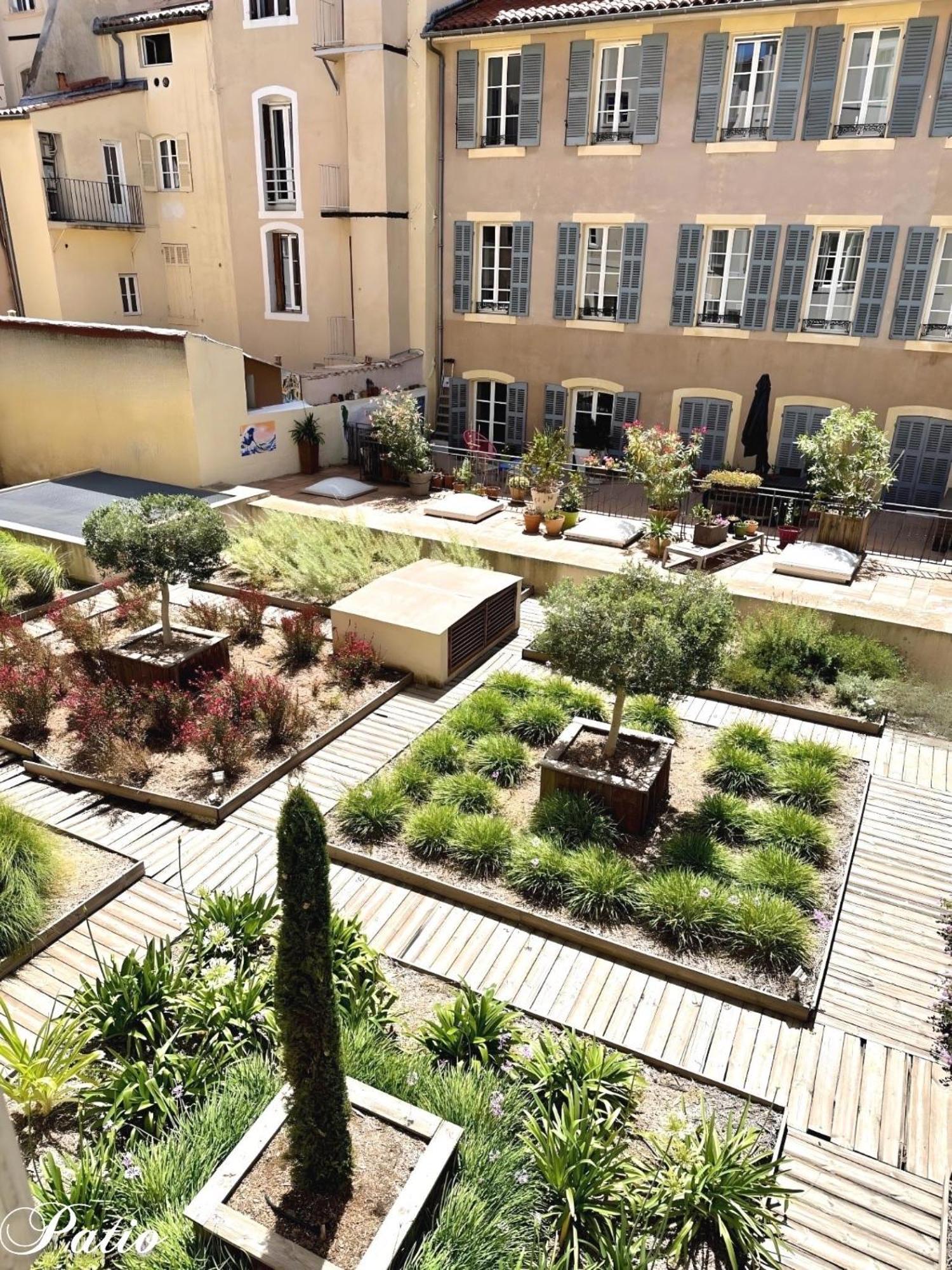 Du Vieux Port Aparthotel