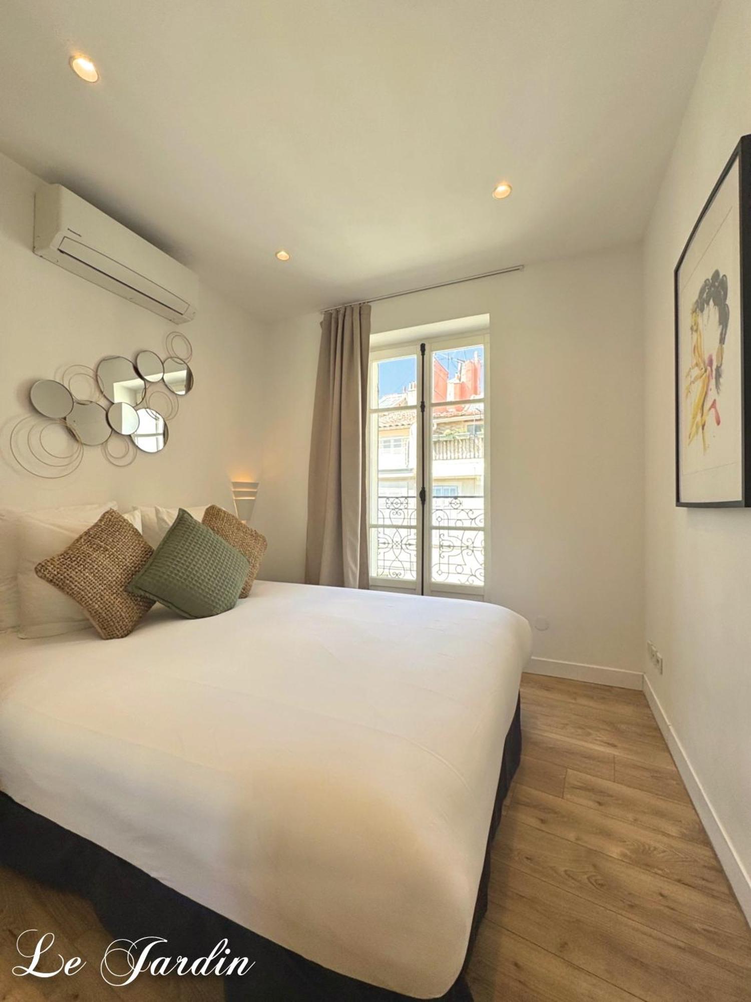 Aparthotel Du Vieux Port 4*